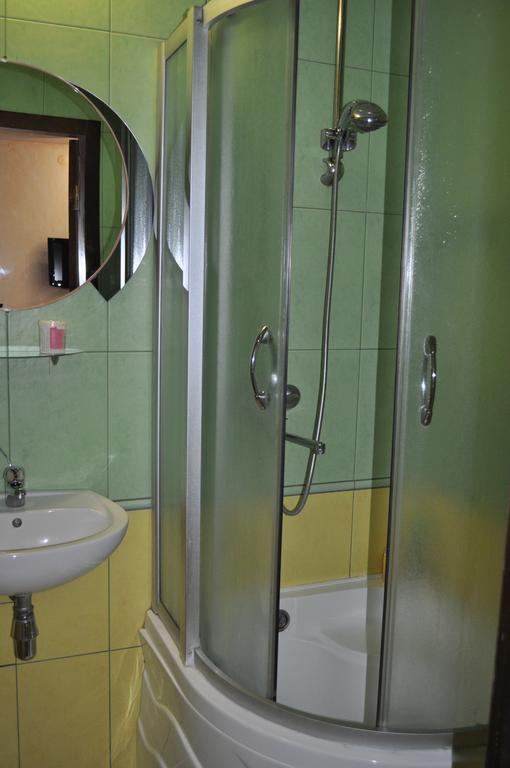 Apartment On Oleksandra Polia Avenue 110 Dnipro Luaran gambar